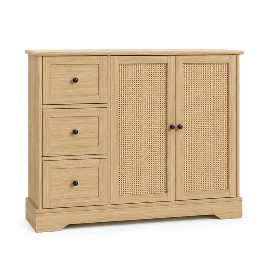 Buffet en bois de chêne clair avec portes en rotin et trois tiroirs